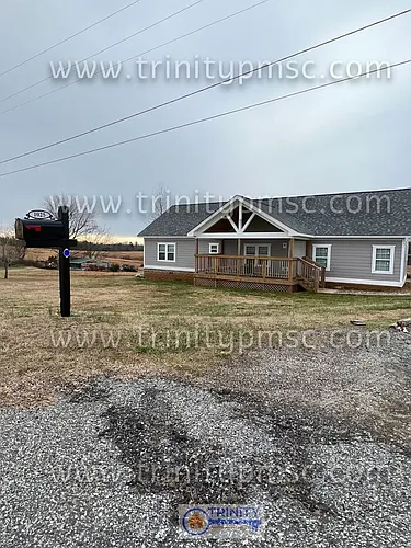 1025 W Frontage Rd Photo 1