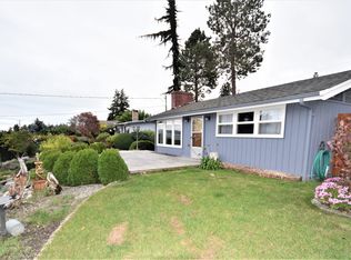 1358 Country Club Dr, Camano Island, WA 98282