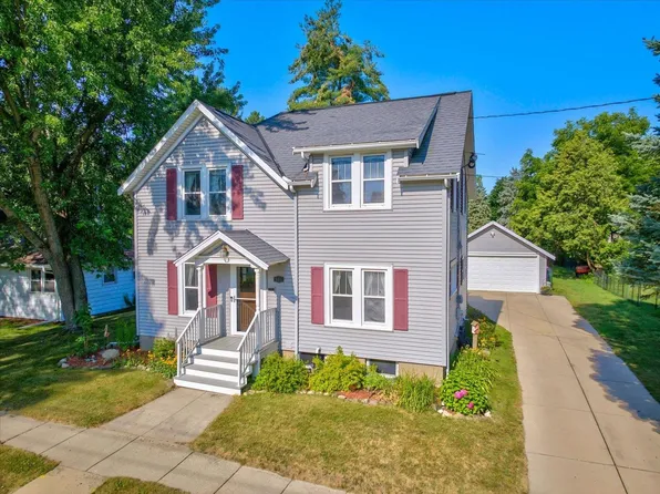 608 East St, Fort Atkinson, WI 53538