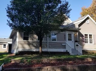 805 N C St E, Oskaloosa, IA 52577