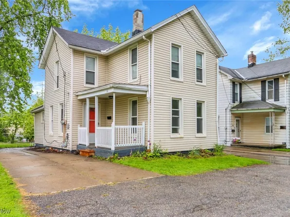 16 Brown Ln, Bedford, OH 44146