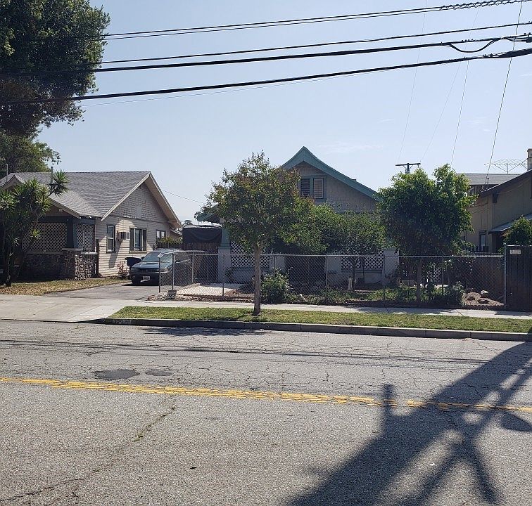 2nd image of 729 N G St