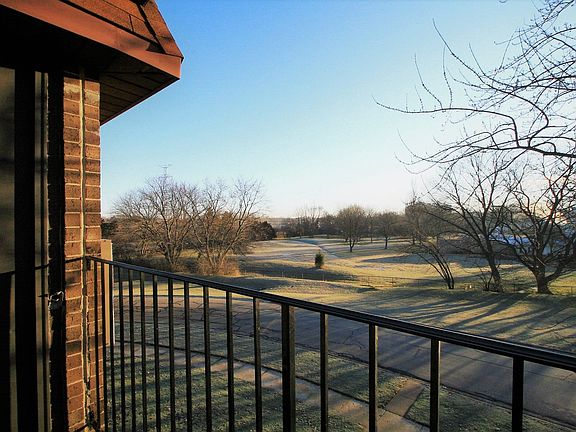 4th image of 131 W Brandon Ct Unit 35D