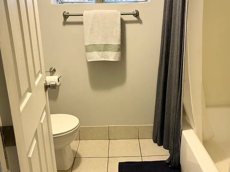 Basement full bathroom