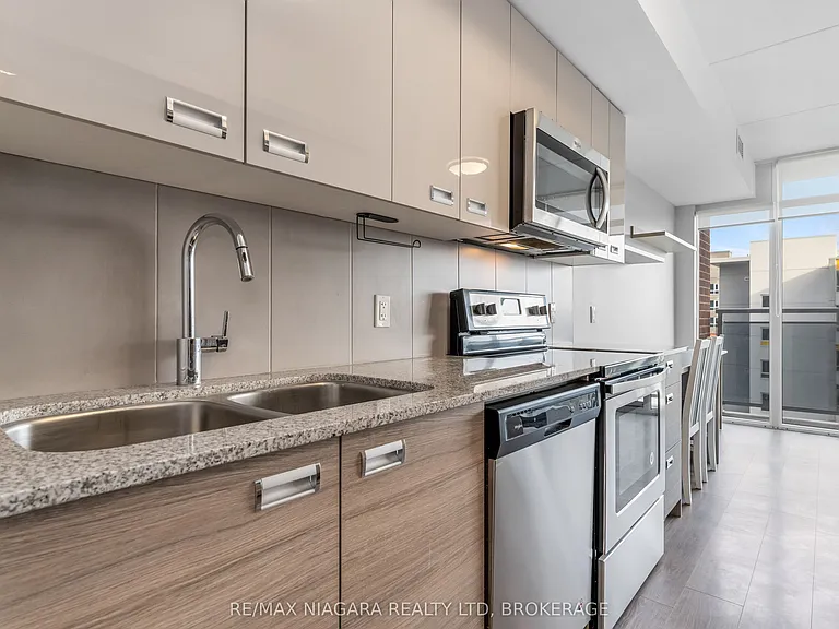 308 Lester St #401 — Photo 15