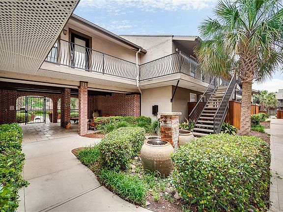 2nd image of 5816 Birchbrook Dr APT 117