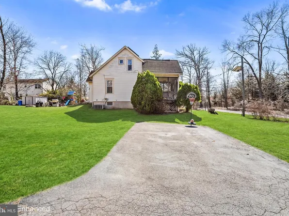 607 Railroad Blvd, Cherry Hill, NJ 08003