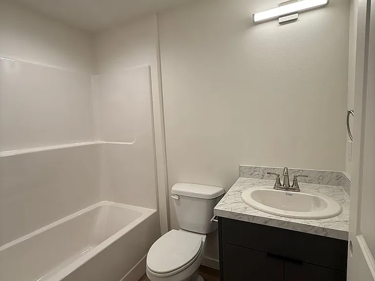 705 W Lake Samish Dr — Photo 14