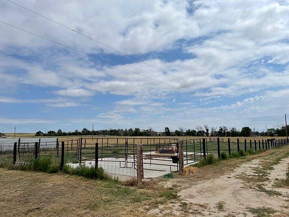 3rd image of 18131 Road 58