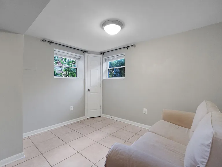 318 Farragut St NW #BASEMENT — Photo 13
