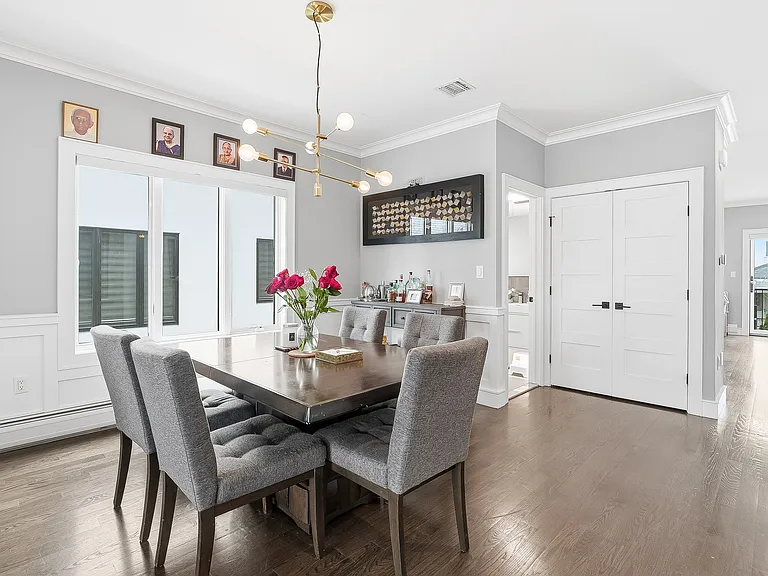 391 Lincoln Ave — Photo 10