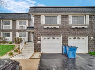8199 Mount Ct #A, Crown Pt, IN 46307
