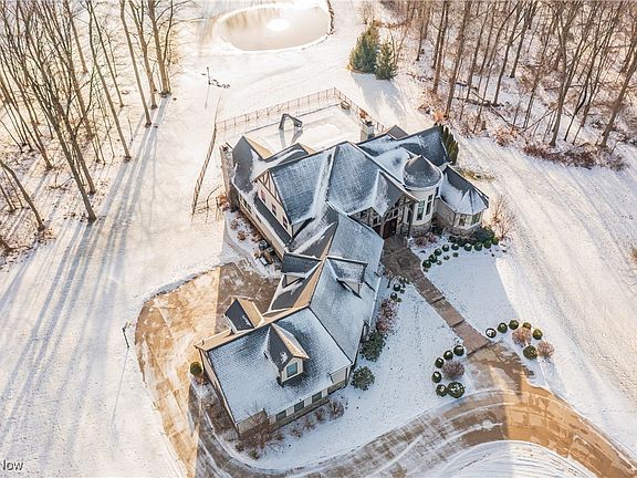 5th image of 8618 Turnstone Cir NW