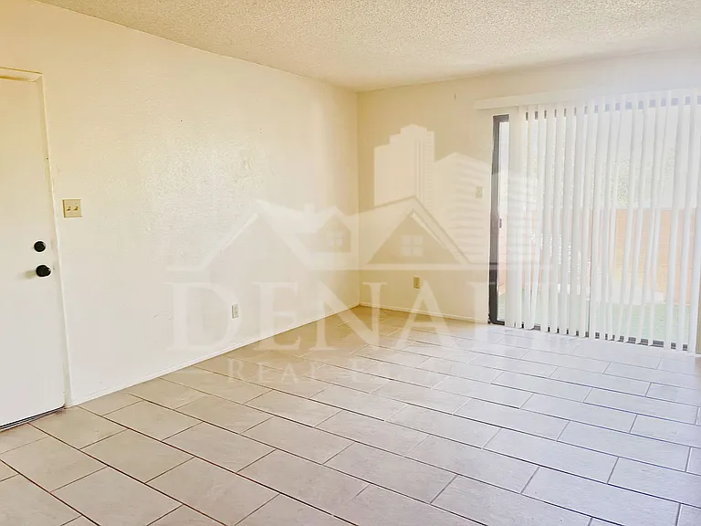 5757 W Eugie Ave #2003 — Photo 3