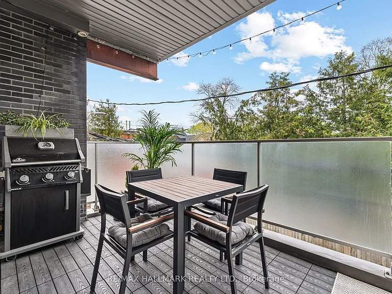 747 Queen St E #202 — Photo 12