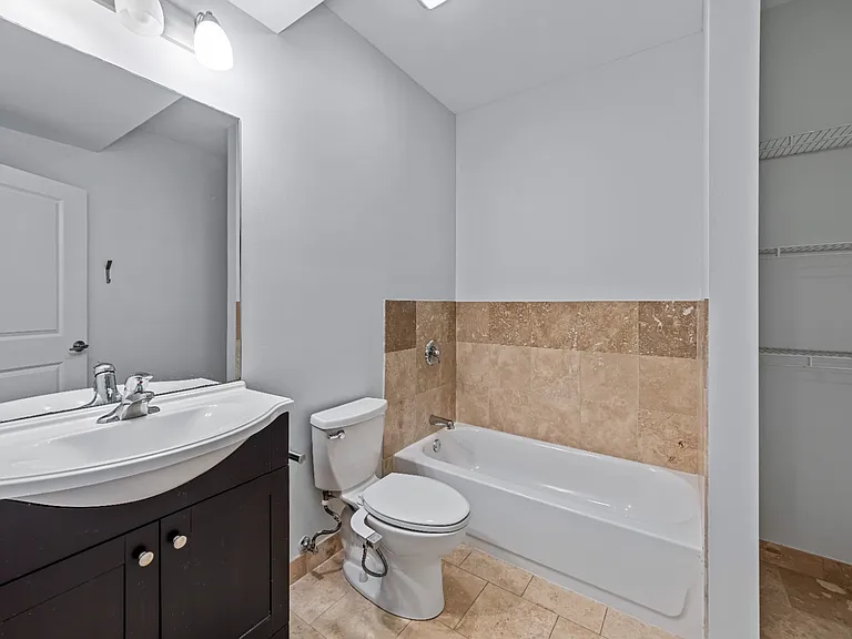 2510 N Willetts Ct #1N — Photo 11