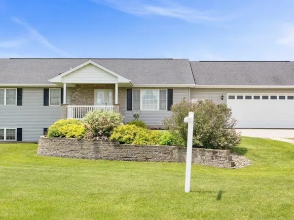 1957 162nd Ave, Manchester, IA 52057