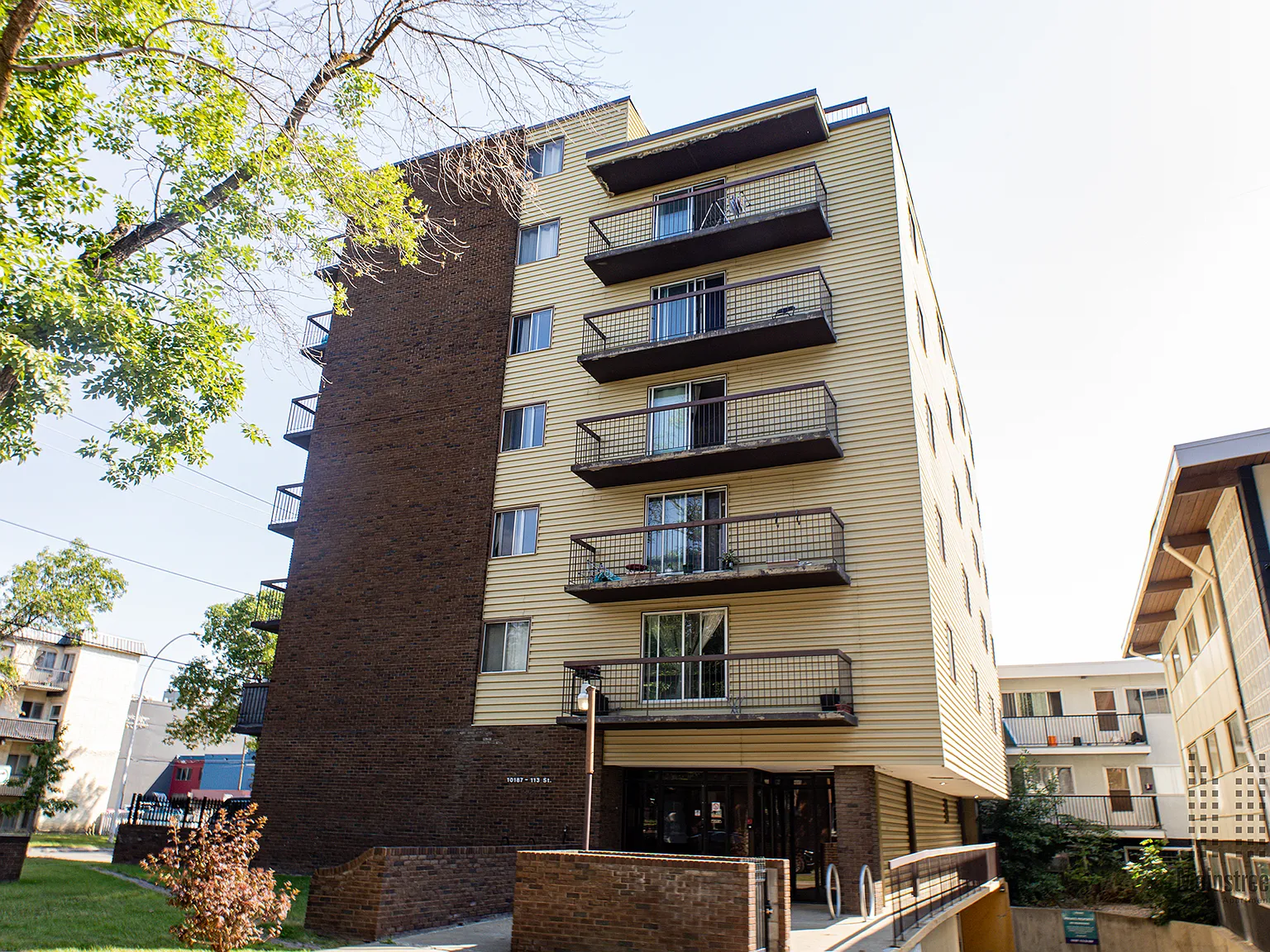 Oliver Place 1 — Photo 2