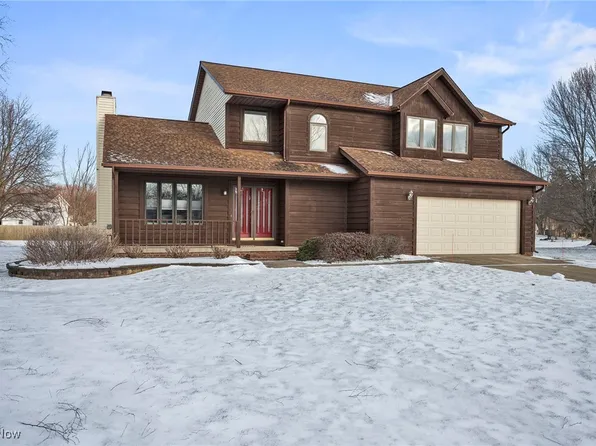 9599 Graystone Ln, Mentor, OH 44060