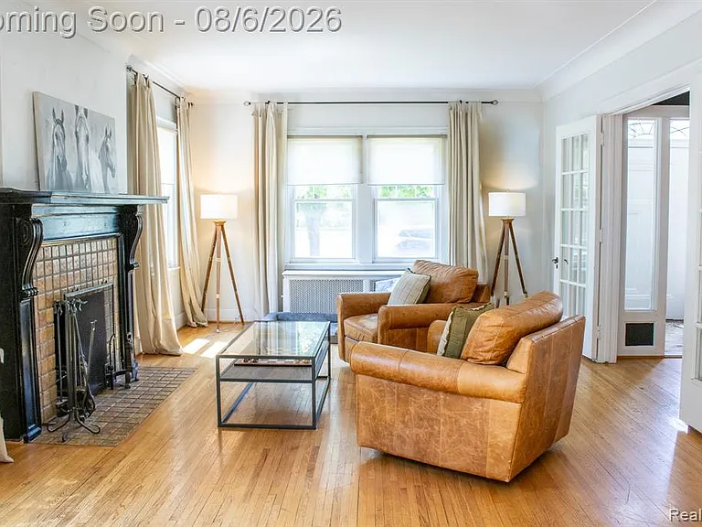 1010 Kensington Ave — Photo 8