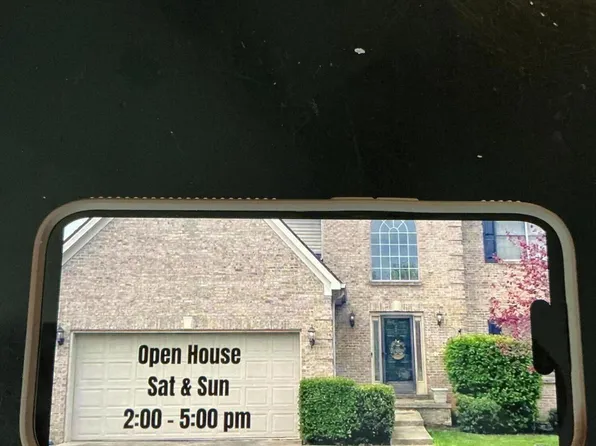 1100 Seville Ct, Lexington, KY 40515