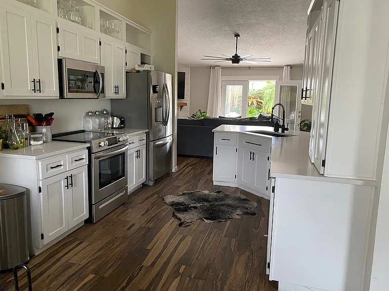 2055 Capistrano Dr — Photo 11