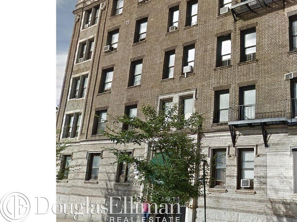 2nd image of 884 Riverside Dr APT 1J1