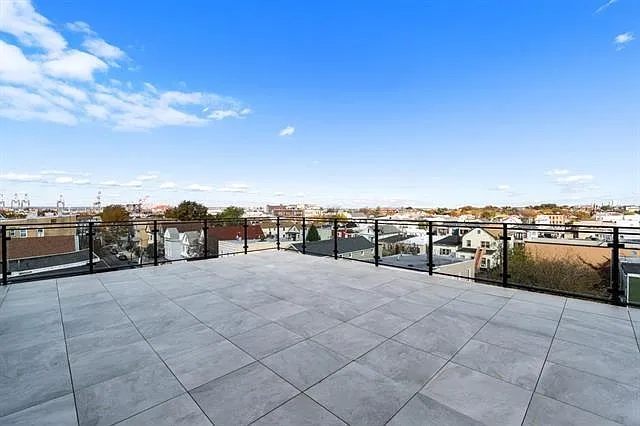 425-429 Avenue C404 — Photo 24