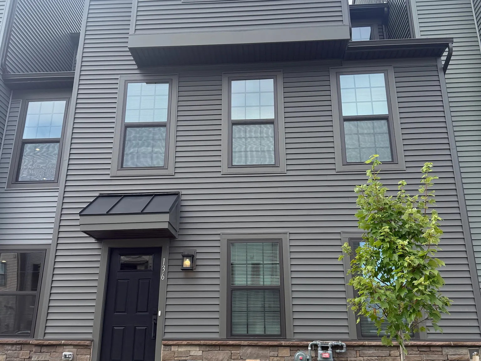 4 bed, 3.5 bath, $3,100 — Photo 1