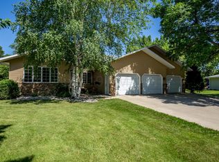 725 Westgate Cir, Hawley, MN 56549