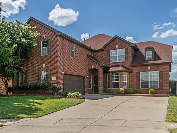 5311 Hockley Dr, Grand Prairie, TX 75052