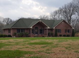 2622 Poplar Knoll Dr, Columbia, TN 38401