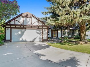 3321 N Molter Rd, Otis Orchards, WA 99027