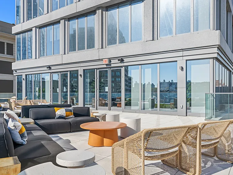 545 Vanderbilt Ave #14B — Photo 14