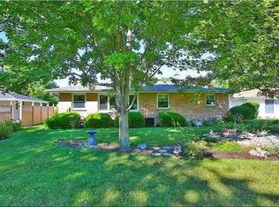 1107 Hillock Dr, Racine, WI 53406