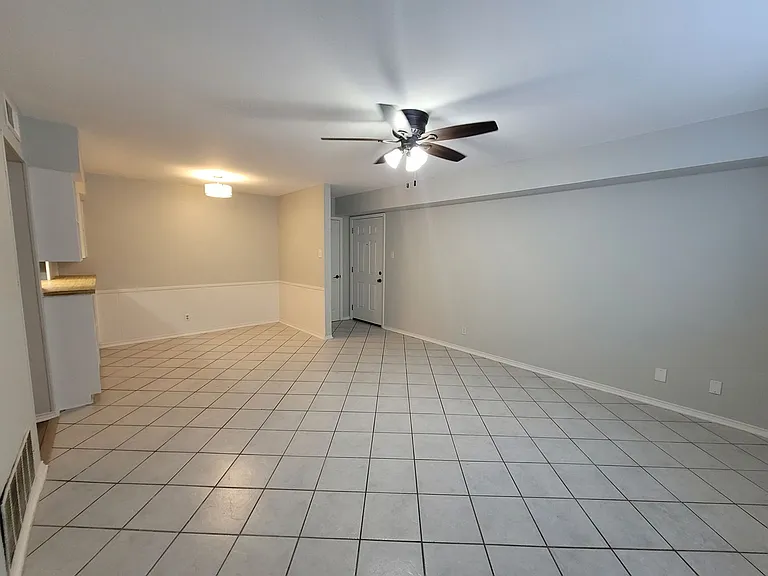 219 W Silversands Dr #5 — Photo 5