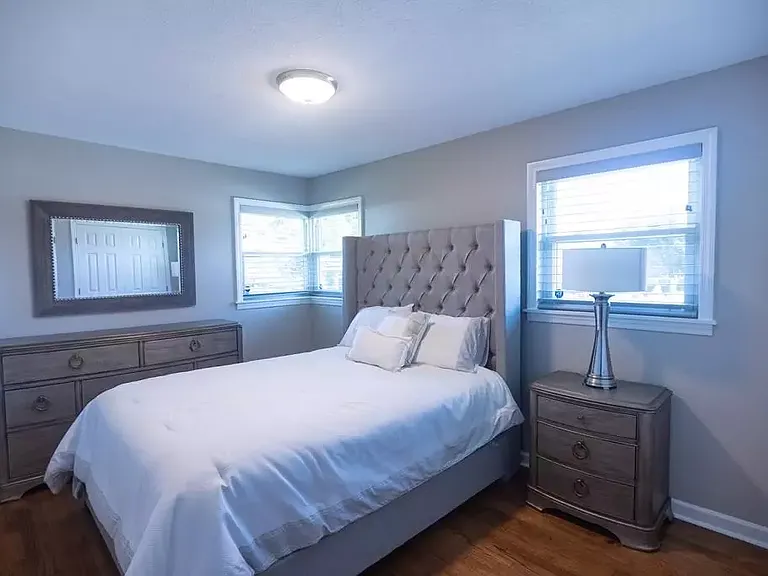 614 Camellia St NE — Photo 24