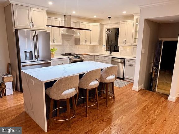 5th image of 6905 Kenleigh Rd
