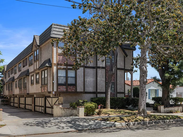 412 N Bushnell Ave #C — Photo 26