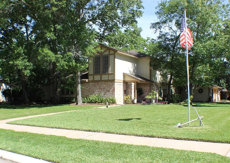 1st image of 443 Shadow Creek Dr
