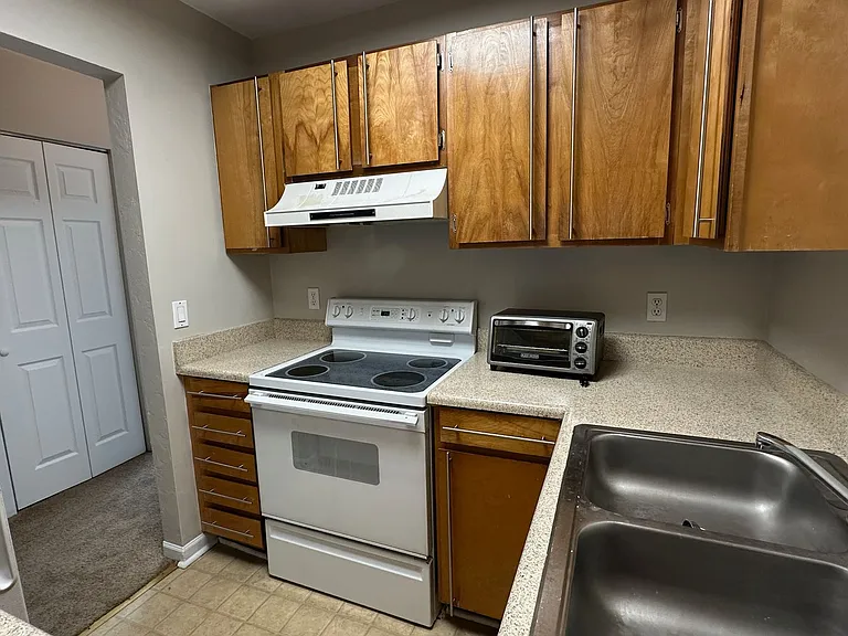1317 Airport Dr #F13 — Photo 6