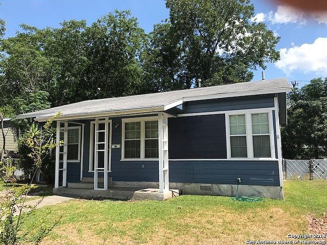 1st image of 351 Nassau Dr