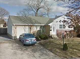 2611 Saw Mill Rd, Bellmore, NY 11710