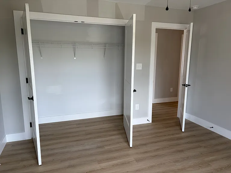 77 Shelor Dr #C — Photo 21