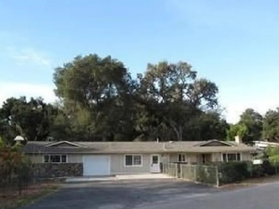 5920 Venado Ave