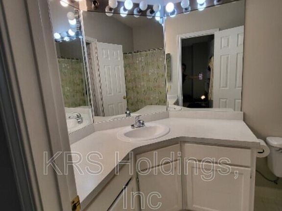 4th image of 13070 Autumn Woods Way APT 101