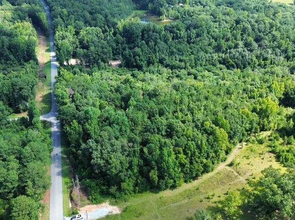 35 Lato Rd, Seale, AL 36875