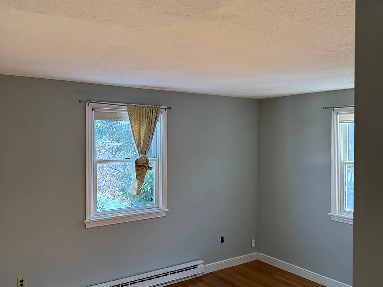 90-92 Sylvia St #2 — Photo 5