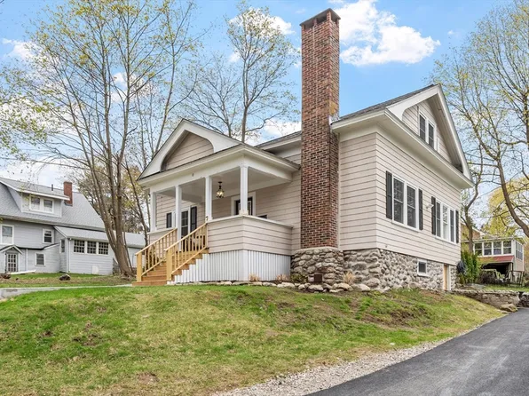 7 Albemarle St, Worcester, MA 01605