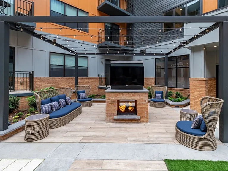 Cobalt Lofts — Photo 12